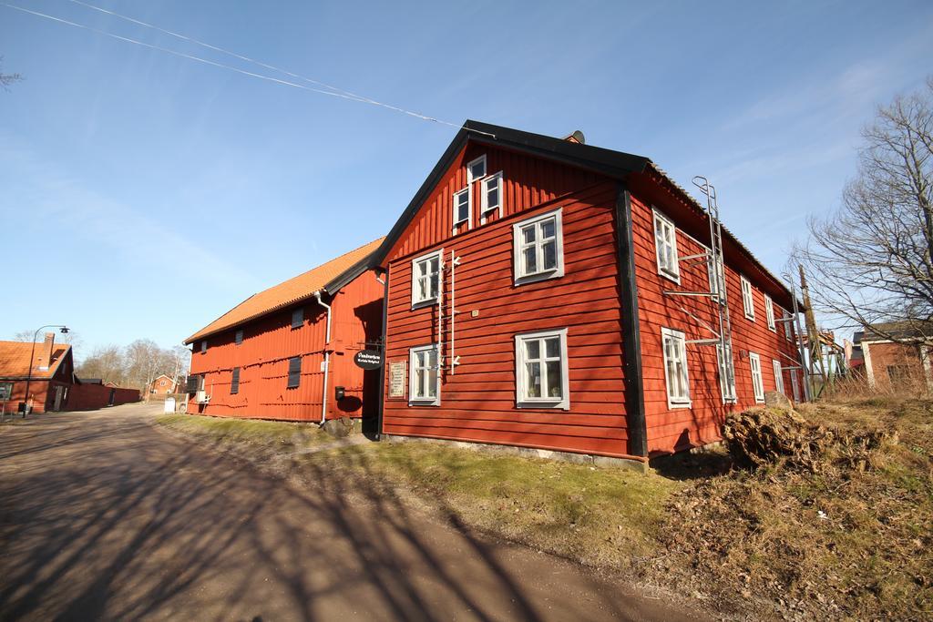 Mallboden Cafe & Vandrarhem Motala Exterior photo